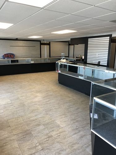 Free Standing Retail Building for Sale: 7103 Clinton Hwy, Powell, TN 37849